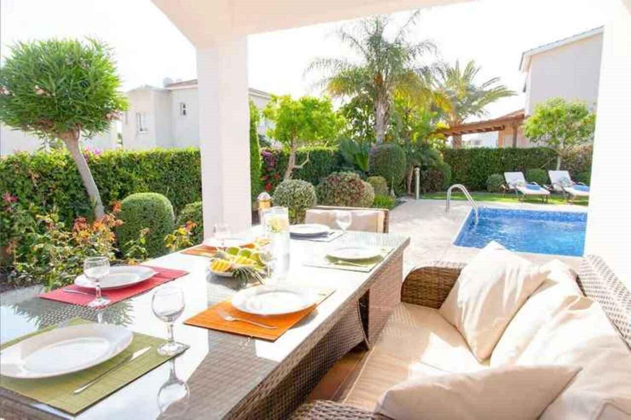 Villa Alysia By Ezoria Villas Coral Bay Bagian luar foto